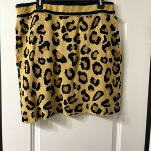 Leopard print/Sweater material mini skirt
